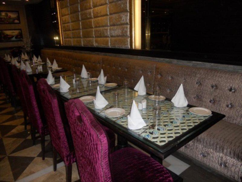 Vijay Intercontinental Hotel Kanpur Bagian luar foto