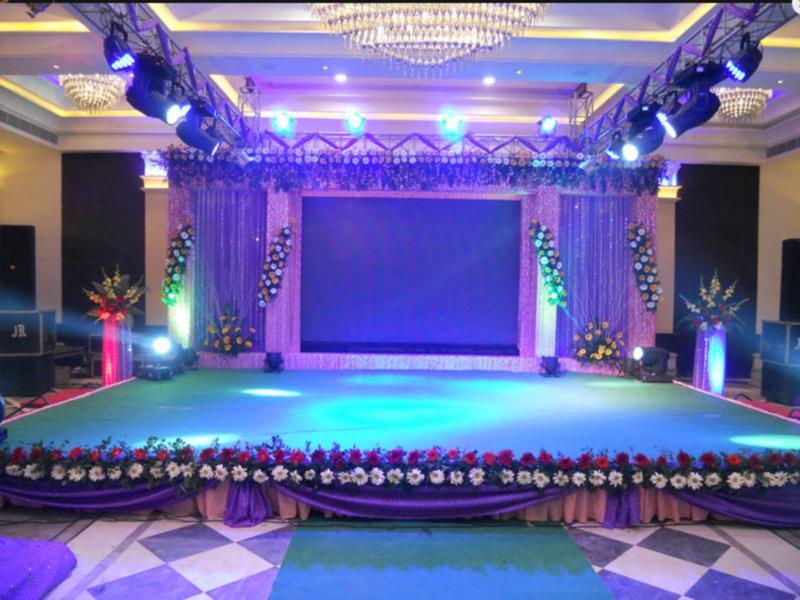 Vijay Intercontinental Hotel Kanpur Bagian luar foto